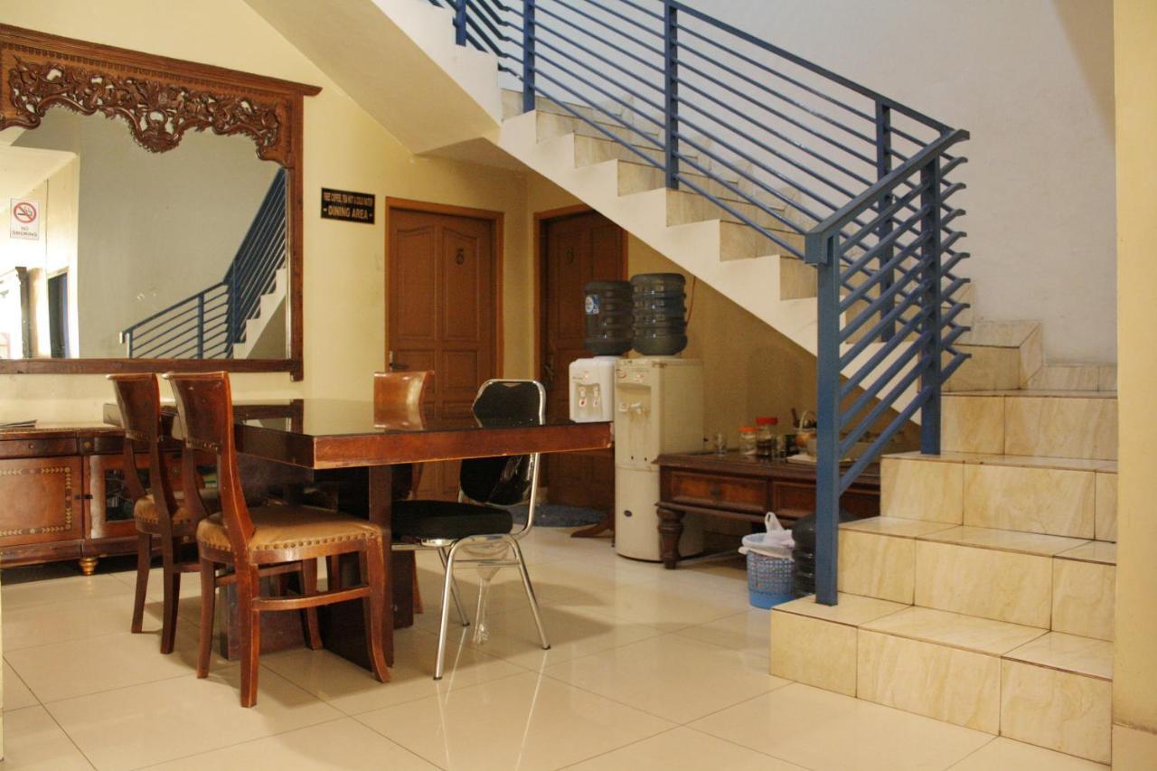 Wisma tamu Reddoorz Near Tomang 2 Jakarta